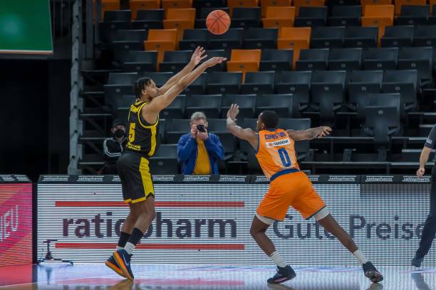 部全年运营 部全年运营